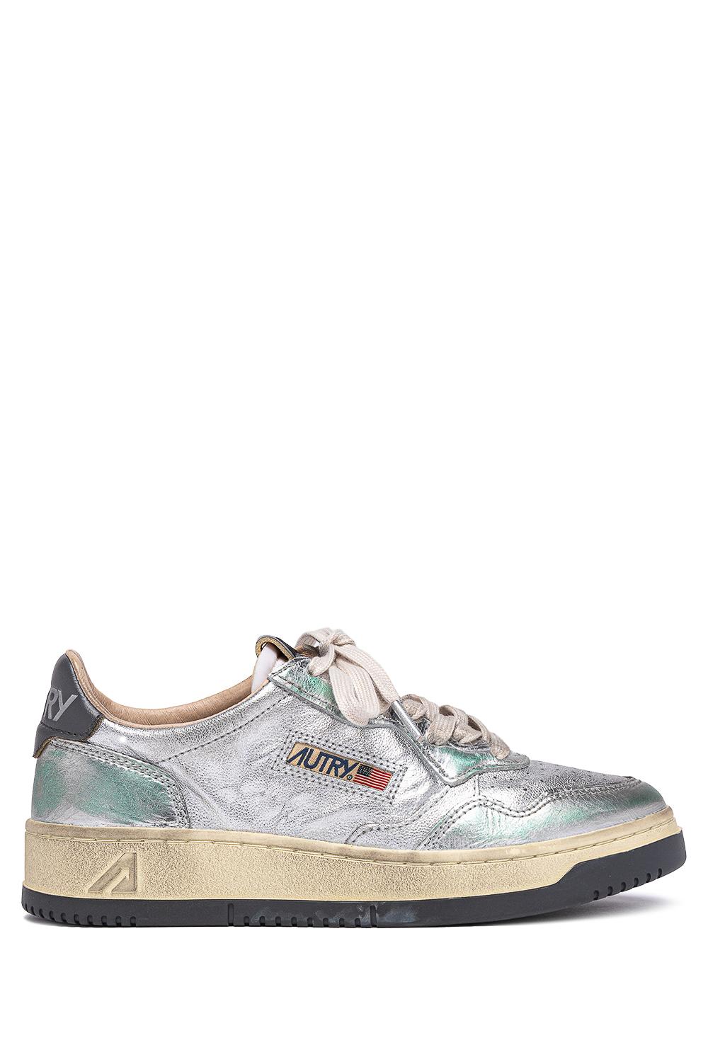 Sneaker femme supervintage en cuir