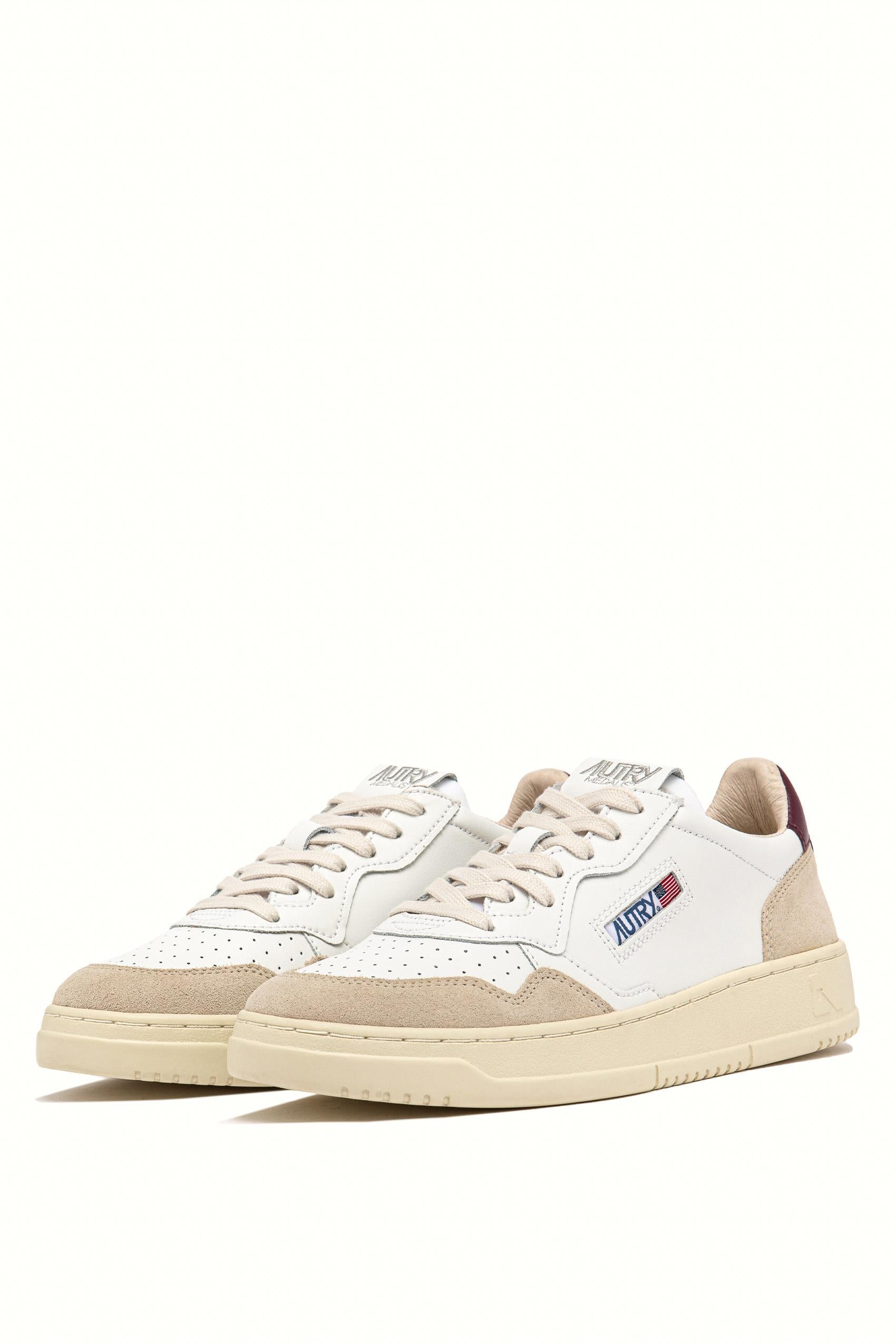 Sneaker femme en cuir et daim contrefort bordeaux