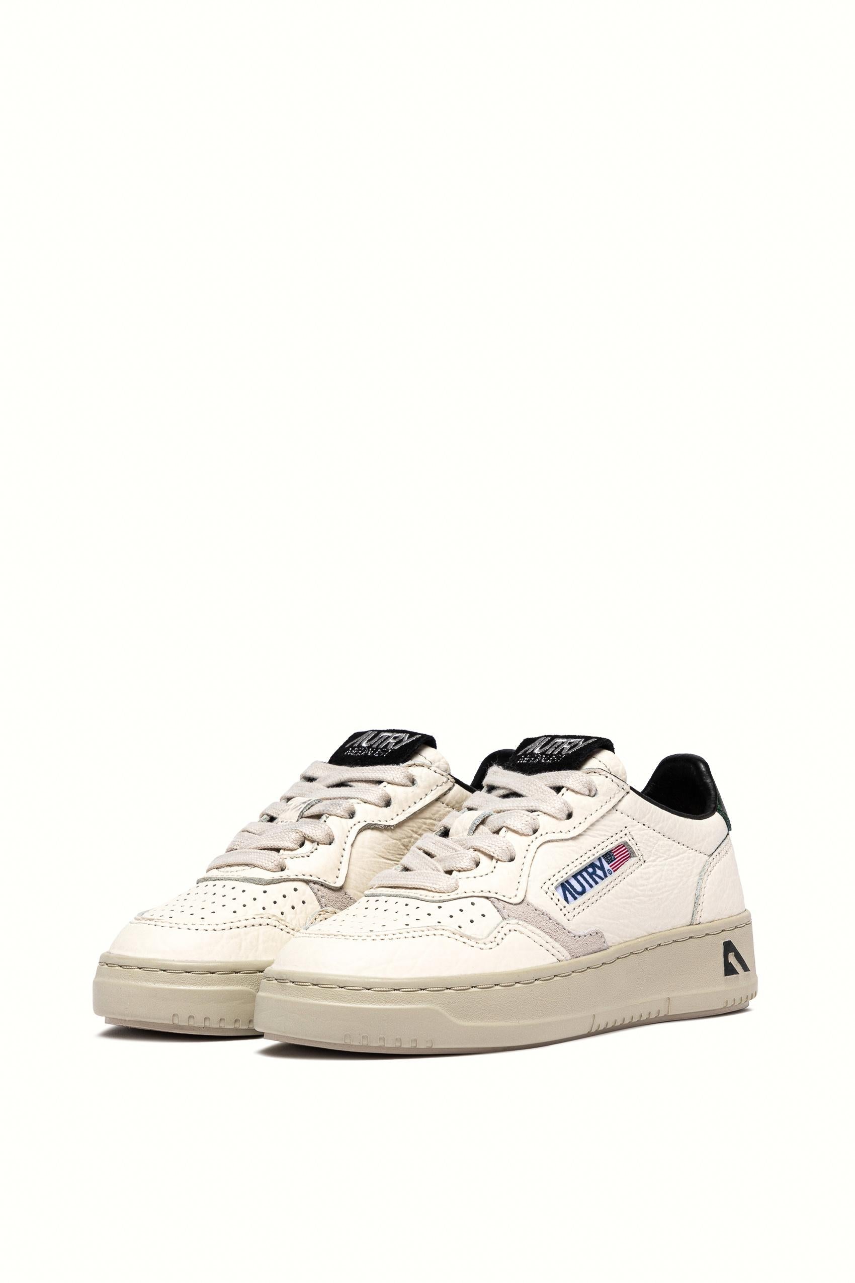 Sneaker enfant en cuir éléphant contrefort vert