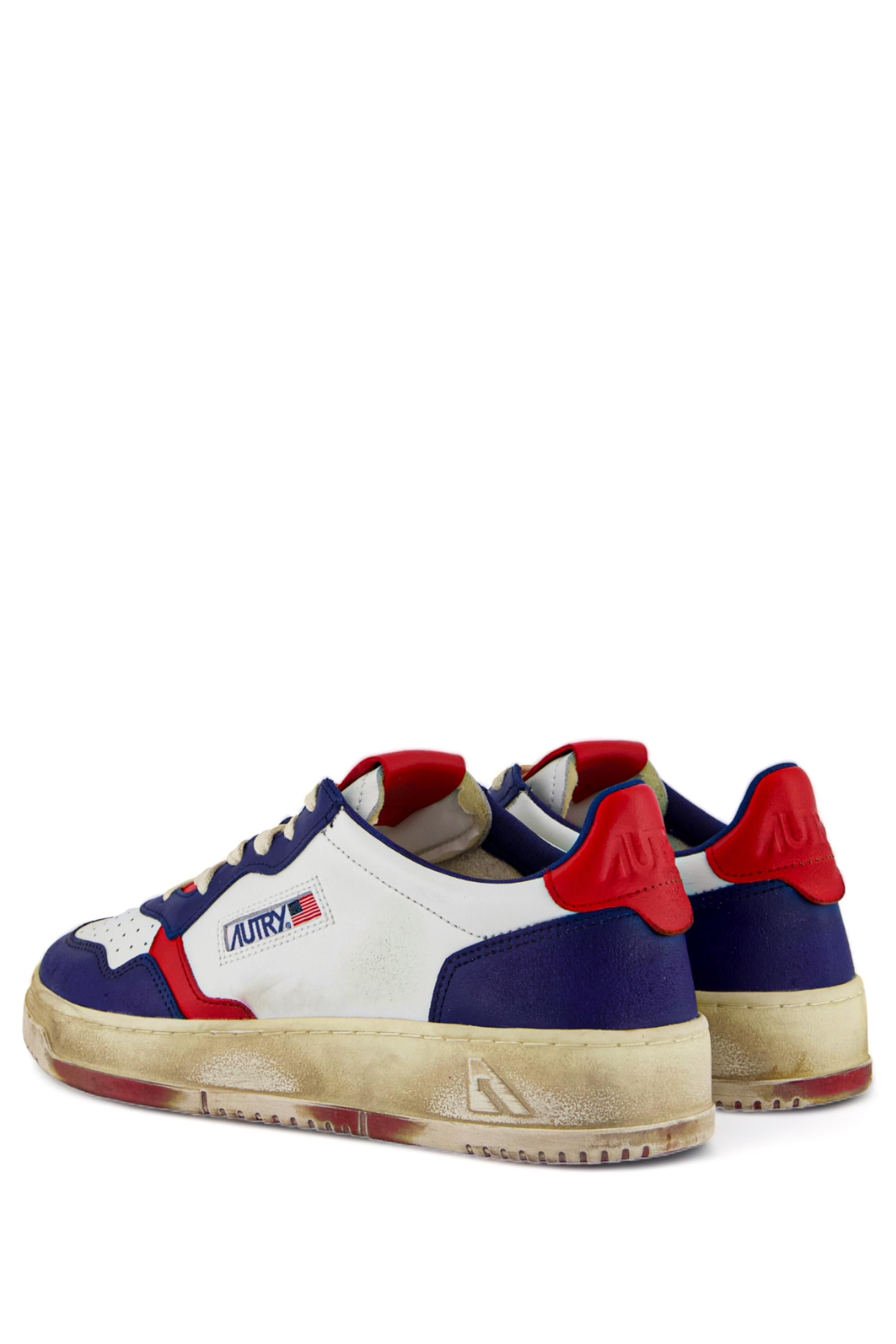 Sneaker super vintage en cuir rouge et bleu
