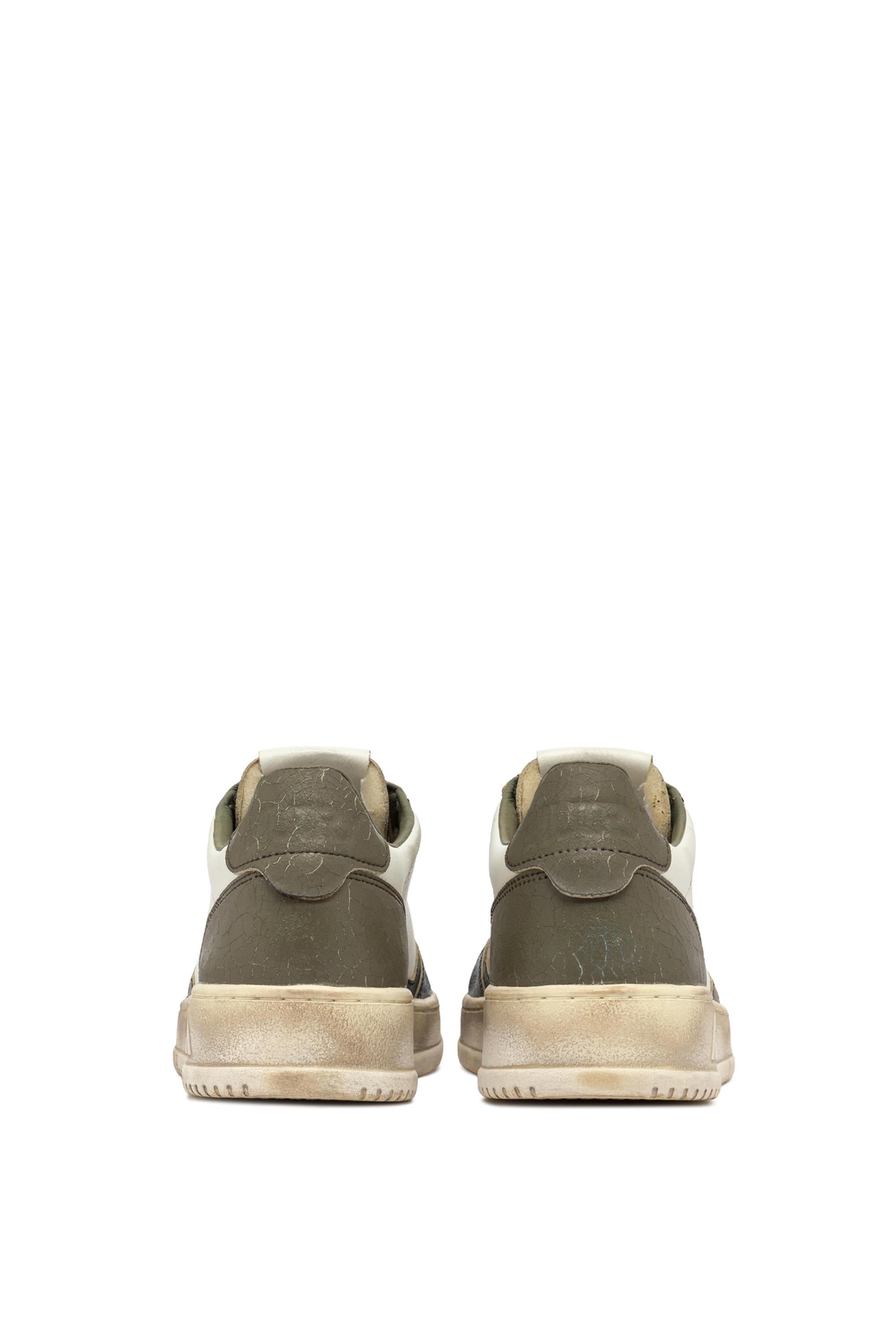 Sneaker super vintage con retro en cuir craquelé