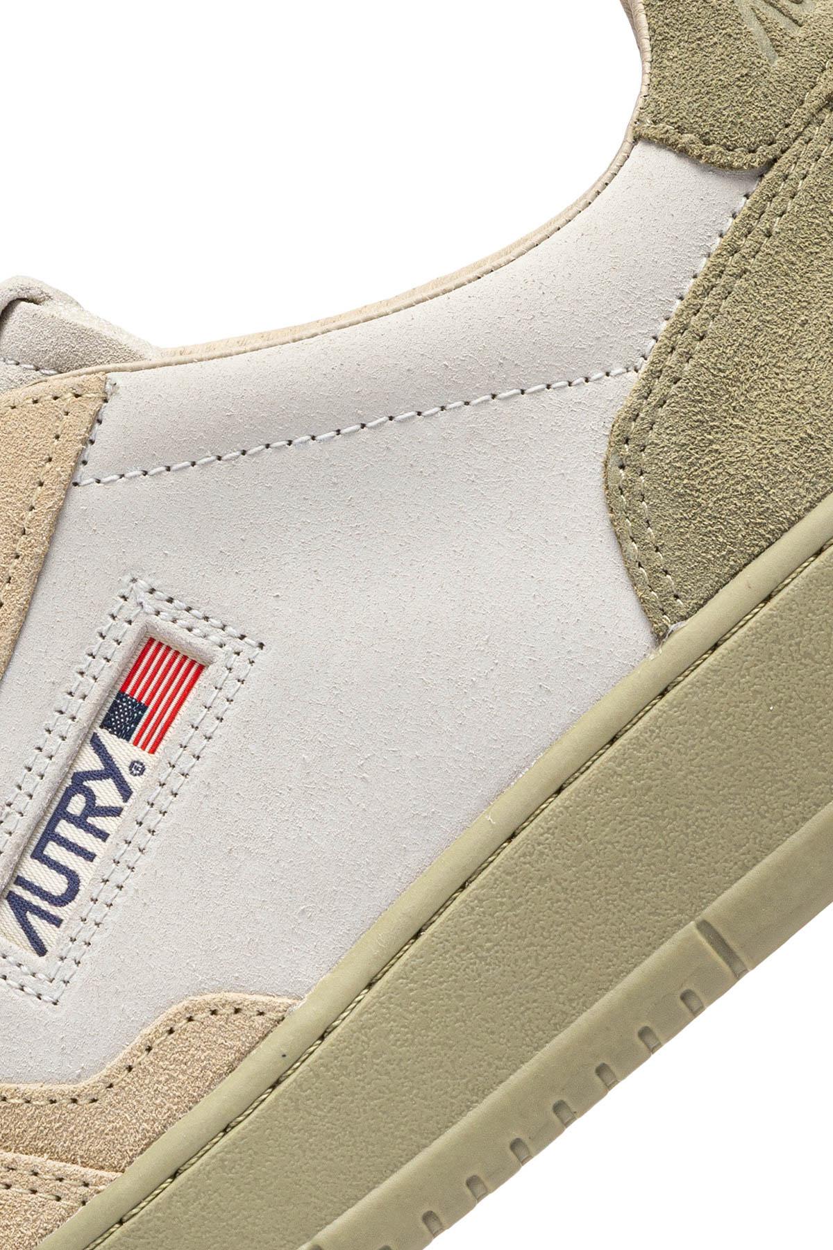 Sneaker medalist en triple daim semelle ton sur ton