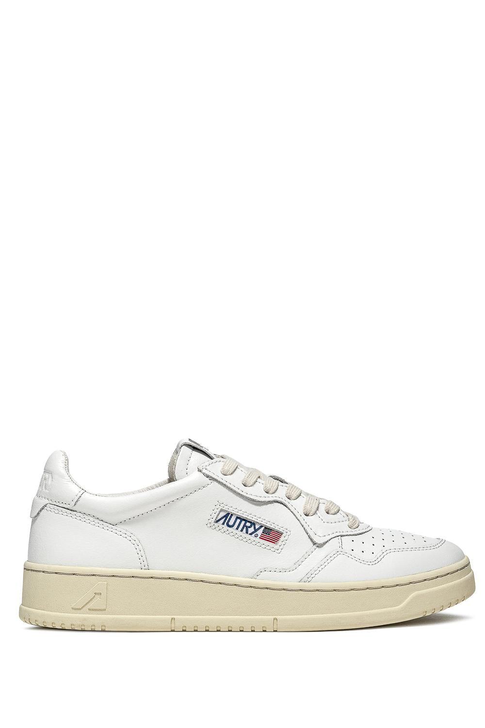 Sneaker medalist en cuir contrefort blanc