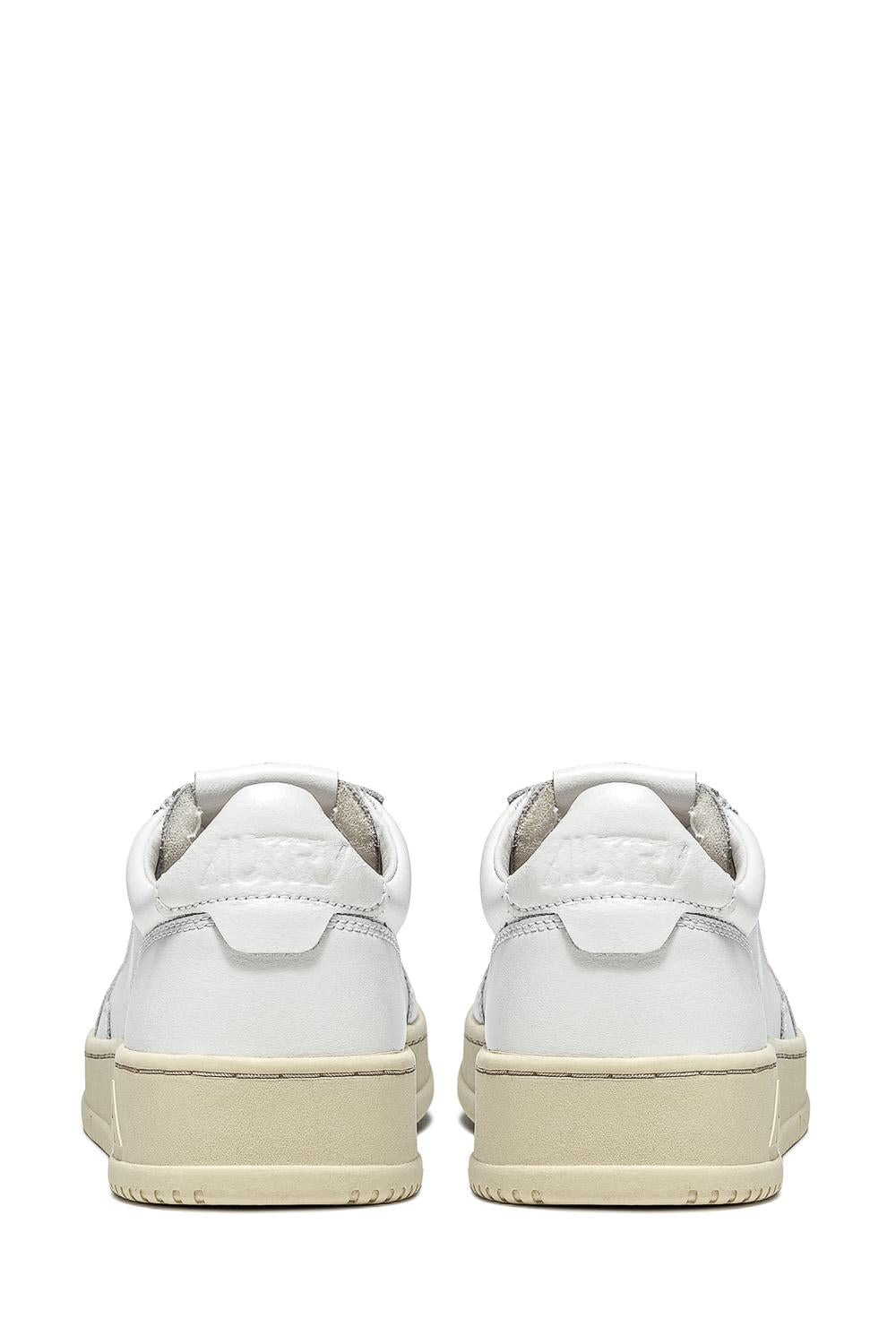 Sneaker medalist en cuir contrefort blanc