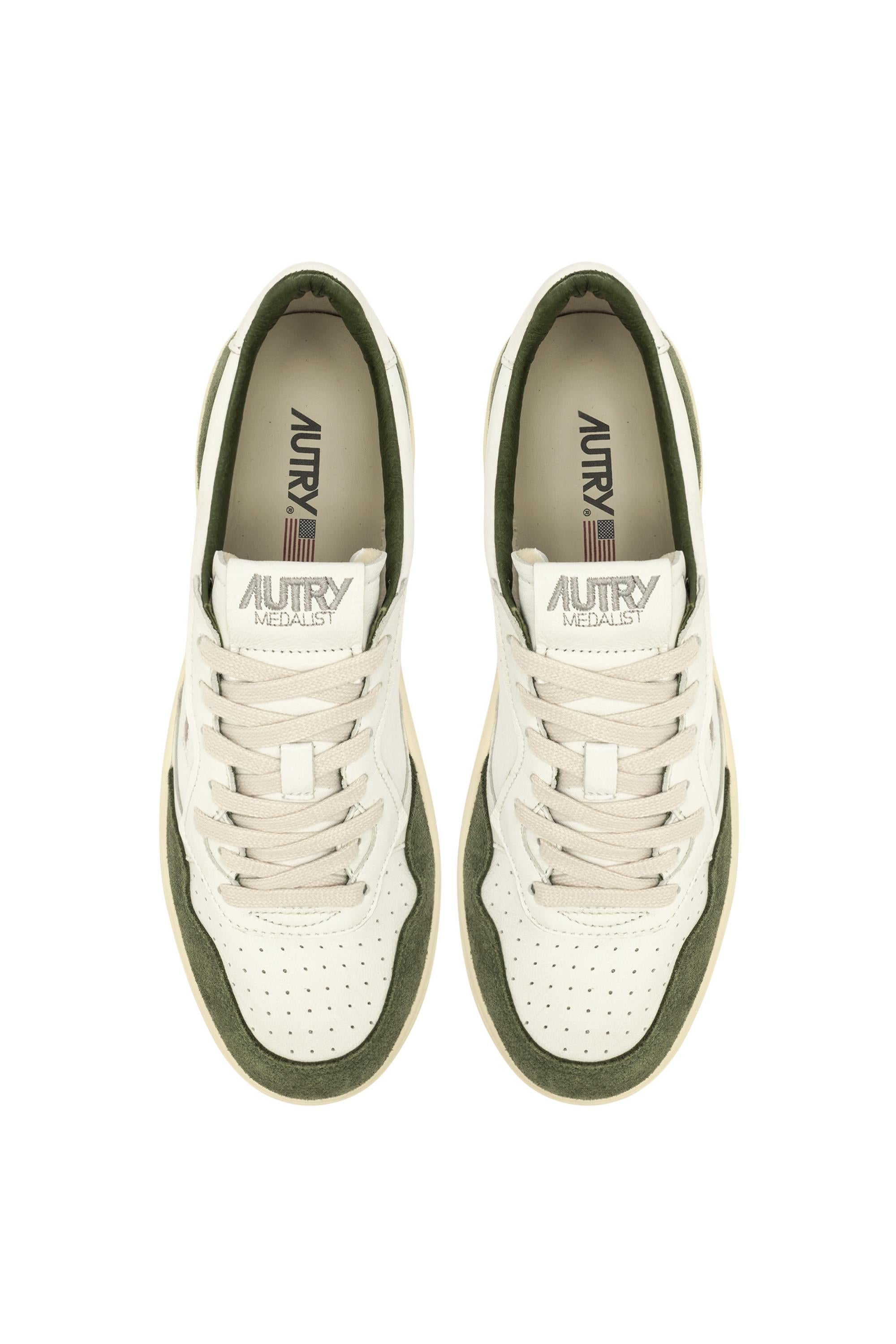 Sneaker medalist en cuir de chèvre et daim verde